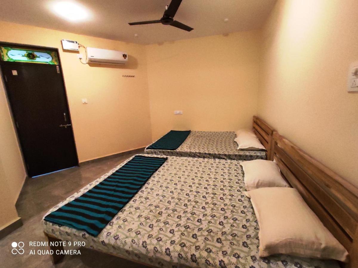 Godwill Kimo Guest House Seraulim Маргао Экстерьер фото